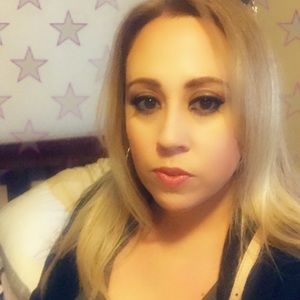 Meet your Posher, Adriana